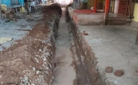 புதிதாக கட்டும் சிறிய சாக்கடையால் எந்த புரயோஜனமும் இல்லை பணமும் வேஸ்ட் : திருச்சி காந்தி மார்க்கெட் அனைத்து வியாபார சங்கங்களின் கூட்டமைப்பின் தலைவர் காதர் மைதீன்