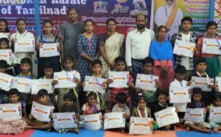 விஜயதசமியை முன்னிட்டு திருவருள் குருகுலம் சார்பில் மாபெரும் ஓவியப்போட்டி : வெற்றி பெற்றவர்களுக்கு பரிசுகள் வழங்கி பாராட்டு