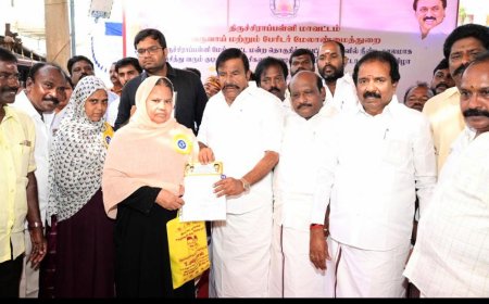 திருச்சி மேற்கு தொகுதியில் ரூ.146.63 கோடியில் 916 பேருக்கு பட்டாக்கள் : அமைச்சர்கள் கே.என்.நேரு, கோவி.செழியன் வழங்கினர்