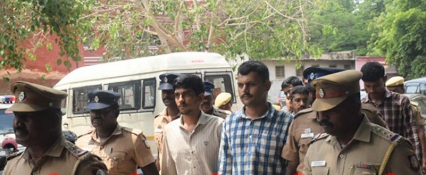 நகைக் கடை மேலாளரை தாக்கி 10 கிலோ தங்கம் கொள்ளை : திருச்சி நீதிமன்றத்தில் குற்றவாளிகள் 7 பேர் ஆஜர் : போலீஸ் காவலில் எடுத்து விசாரிக்க அனுமதி