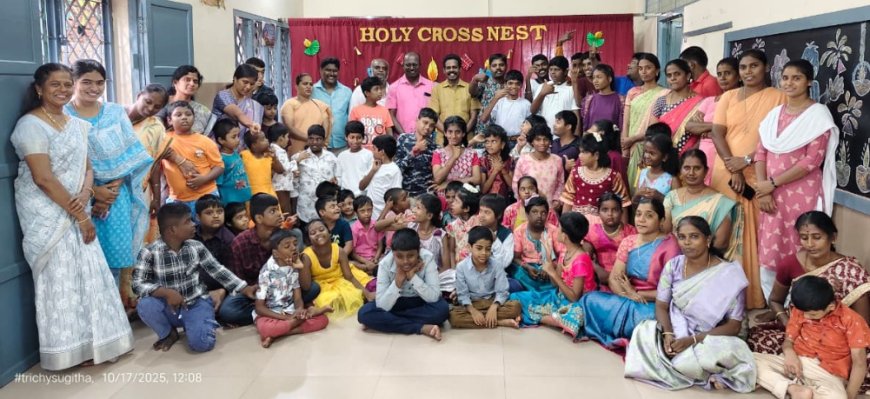 சிறப்பு குழந்தைகளுக்கு புத்தாடை, இனிப்பு வழங்கி தீபாவளி கொண்டாட்டம்