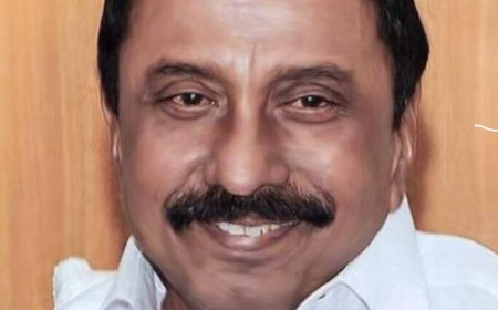 இரட்டை இலை சின்னம் விவகாரம் : தேர்தல் ஆணையத்திடன் செங்கோட்டையன் கடிதம்