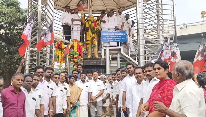 சட்டமேதை டாக்டர் அம்பேத்கரின் 70 ஆவது நினைவு நாளையொட்டி அவரது சிலைக்கு மாலை அணிவித்து மரியாதை : திருச்சி மாநகர் மாவட்ட செயலாளர் சீனிவாசன் தலைமையில் நிர்வாகிகள் பங்கேற்பு