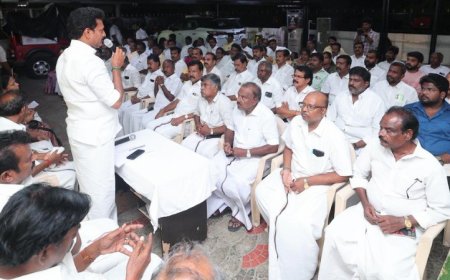 மு க ஸ்டாலின் திருச்சி  கிழக்கு தொகுதியில் போட்டியிட வேண்டும் : திருச்சி தெற்கு மாவட்ட செயற்குழு தீர்மானம்