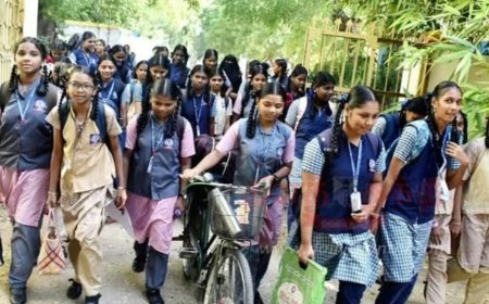 தமிழ்நாட்டில் கோடை விடுமுறைக்கு பிறகு பள்ளிகள் வரும் ஜூன் 4ம் தேதி திறக்கப்படும் என அறிவிப்பு