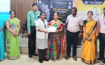 திருச்சி இந்திரா கணேசன் கல்லூரியில் காளான் வளர்ப்பு நேரடி செயல் விளக்கப் பயிற்சி