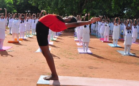 திருச்சி ரெட்டை வாய்க்கால் அமிர்த வித்யாலயம் பள்ளியில் உலக யோகா தின கொண்டாட்டம்
