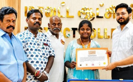 என் வாக்கு என் உரிமை விழிப்புணர்வு சிலம்ப பேரணி : உலக சாதனை படைத்த திருச்சி மாணவி சுகித்தாவுக்கு மாவட்ட ஆட்சியர் பாராட்டு