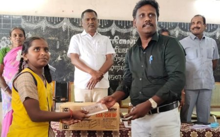 திருச்சி மாவட்டம் இனாம் பெரிய நாயகி சத்திரம் அரசு உயர்நிலைப் பள்ளியில் கர்மவீரர் காமராஜரின் பிறந்தநாள் விழா