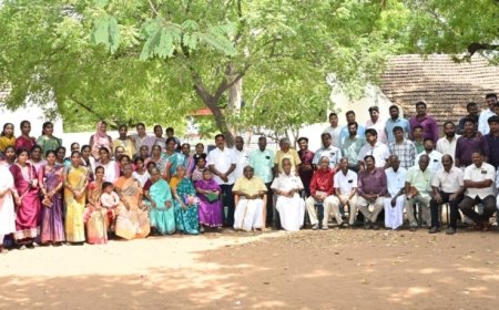 ​சமயபுரம் ஸ்ரீ மாரியம்மன் மேல்நிலைப் பள்ளி முன்னாள் மாணவர்கள் சந்திப்பு : 18 ஆண்டுகால நினைவுகளைப் புதுப்பித்த சங்கமம்