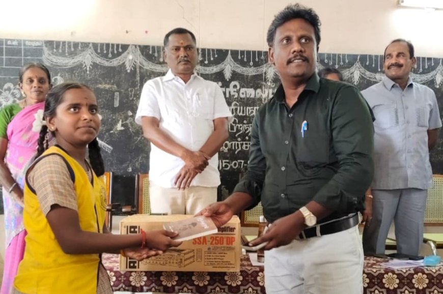 திருச்சி மாவட்டம் இனாம் பெரிய நாயகி சத்திரம் அரசு உயர்நிலைப் பள்ளியில் கர்மவீரர் காமராஜரின் பிறந்தநாள் விழா