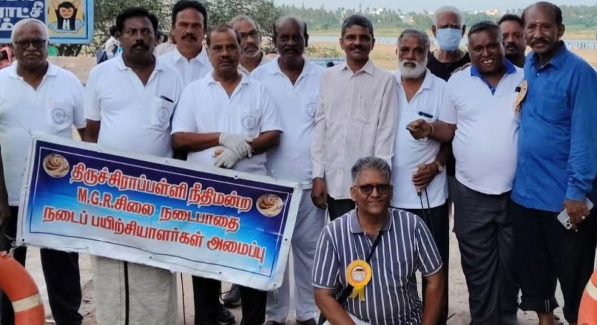 திருச்சி ஸ்ரீரங்கம் காவிரி அம்மா மண்டபம் ஆற்றங்கரையில் தூய்மைப் பணி