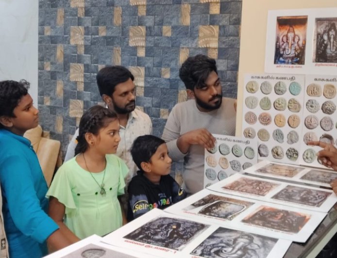 திருச்சிராப்பள்ளி பணத்தாள்கள் சேகரிப்போர் சங்கம் சார்பில் விநாயகர் சதுர்த்தியை முன்னிட்டு காசுகளில் கணபதி கண்காட்சி