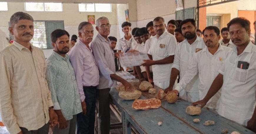 வரலாற்றில் ஒரு பயணம் கண்காட்சி